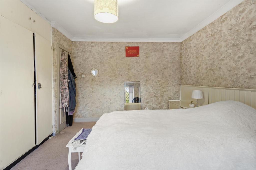 2 Mayfields Close - wd Lc82 CSd WA9 U0o KITq N.jpg