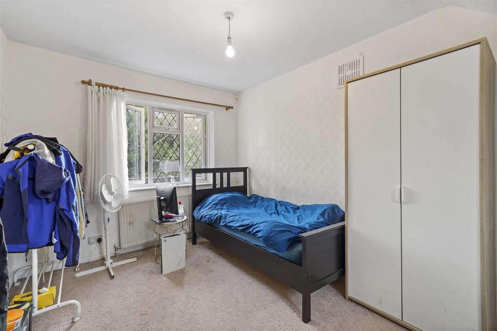 2 Mayfields Close - z CUrp2 WJwv L5vj XQuj3x.jpg