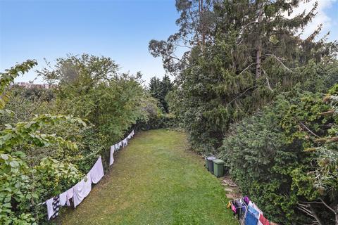 2 Mayfields Close, Wembley, HA9 9PP