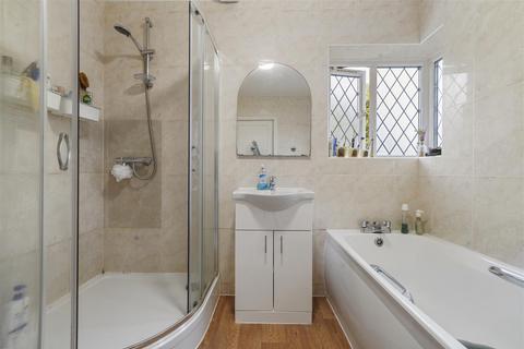 2 Mayfields Close, Wembley, HA9 9PP