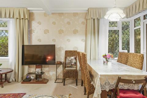 2 Mayfields Close, Wembley, HA9 9PP