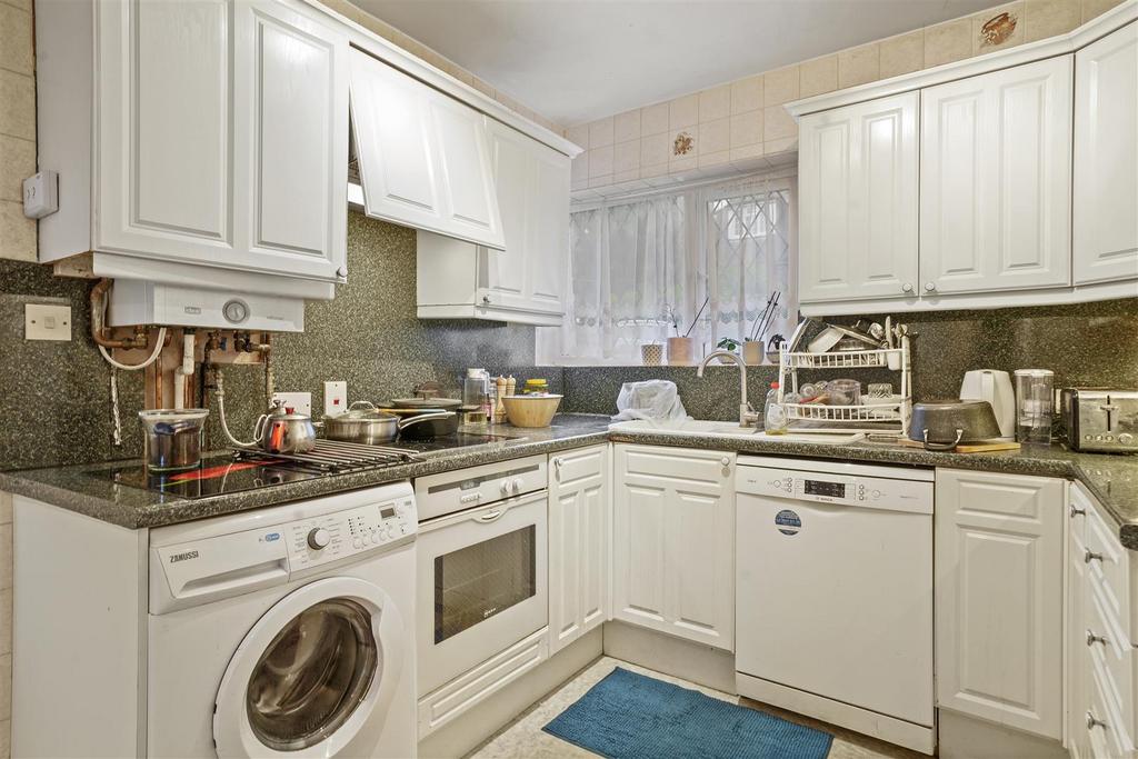 2 Mayfields Close - s D2z Ps JVi VRn Zw2m6 JPL.jpg