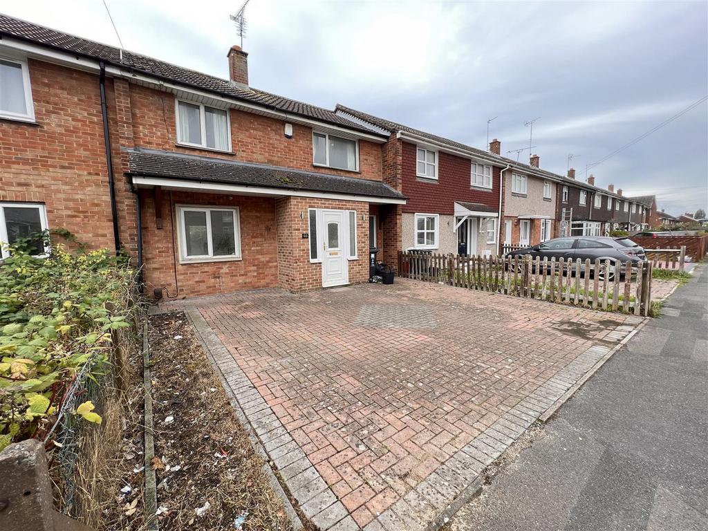 Raleigh Avenue, Swindon SN3 3 bed terraced house £1,250 pcm (£288 pw)