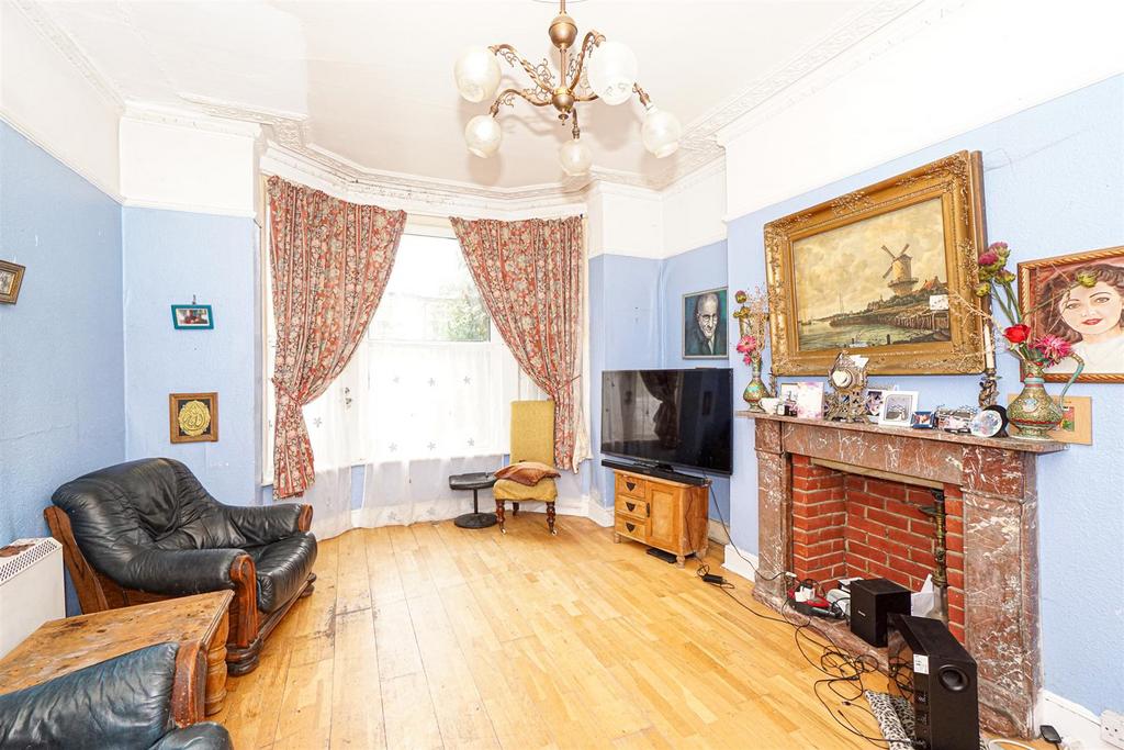 Mount Pleasant Road, Hastings 5 bed terraced house for sale £325,000