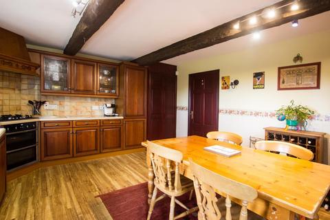 3 bedroom cottage for sale, Whalley Terrace, Tockholes