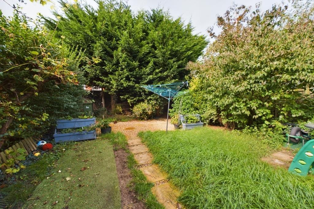 CAM01635 G0-PR0102-STILL025.jpg