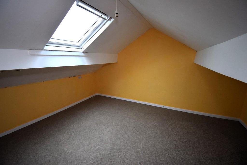 Attic Room .JPG