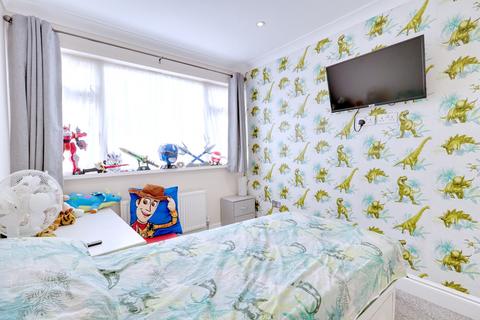 26 Briscoe Road, Rainham, RM13 9QF