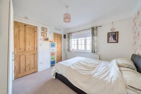51 Ampthill Road, Flitwick, Bedford, MK45 1AZ