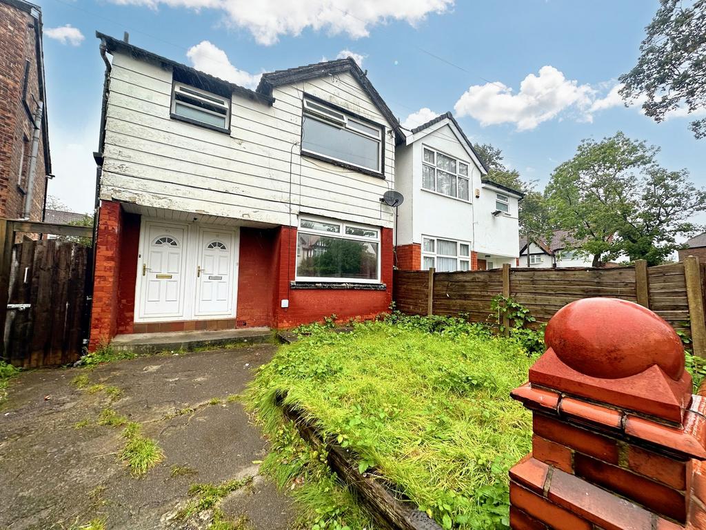Tewkesbury Drive, Prestwich, M25 3 bed detached house for sale £330,000
