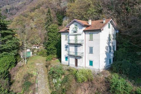 7 bedroom villa, Faggeto Lario, Como, Lombardy