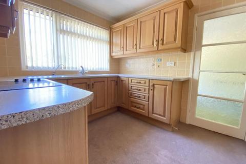 8 Bracken Close, Ashley Heath, Ringwood, BH24 2HF