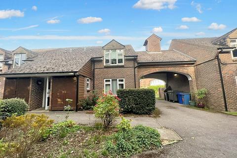 1 bedroom flat for sale, Thornton End, Holybourne, Alton, Hampshire