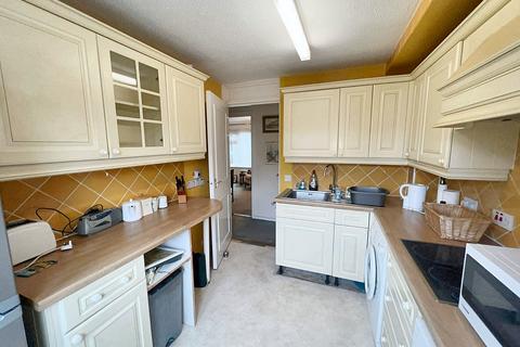 1 bedroom flat for sale, Thornton End, Holybourne, Alton, Hampshire