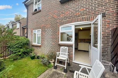 1 bedroom flat for sale, Thornton End, Holybourne, Alton, Hampshire