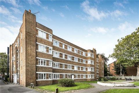 17 Warwick Gardens, Thornton Heath, CR7 7NA