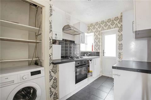 17 Warwick Gardens, Thornton Heath, CR7 7NA