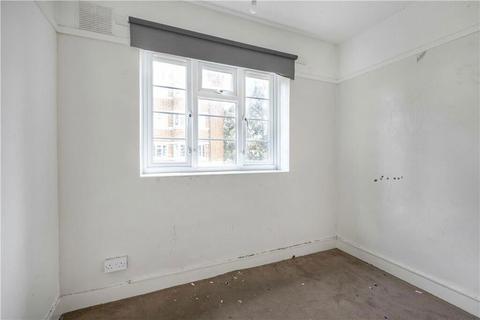 17 Warwick Gardens, Thornton Heath, CR7 7NA