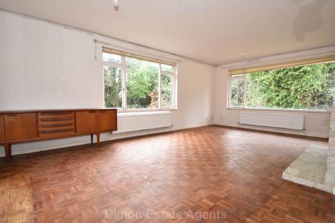 4 bedroom detached house for sale, Kennedy Crescent, Alverstoke