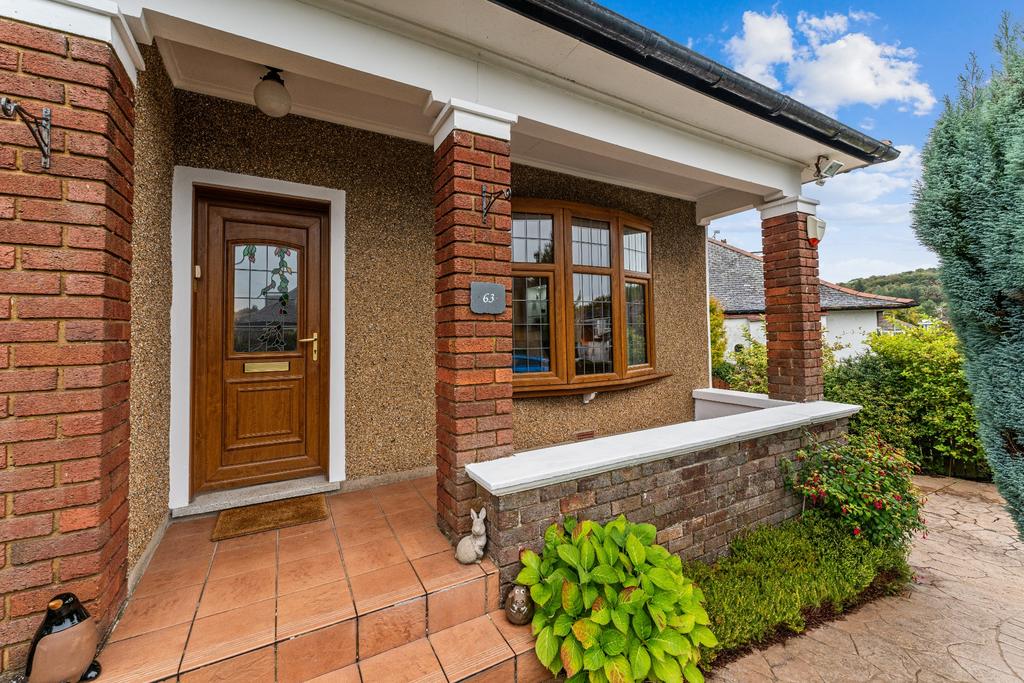 Netherhill Avenue, Netherlee, East Renfrewshire, G44 3XF 3 bed detached