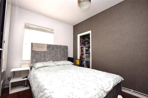 2 bedroom maisonette for sale, Manor Square, Dagenham, RM8