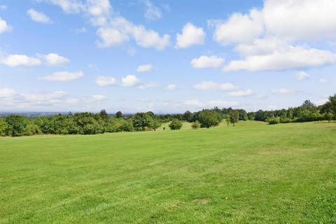 131 Chetwode Road, Tadworth, KT20 5PJ