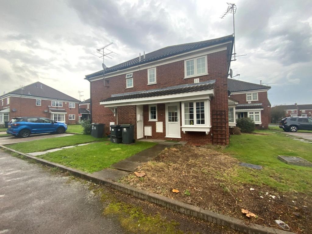 Milverton Green, Luton, Bedfordshire... 1 bed semidetached house £