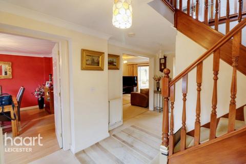 5 bedroom detached house for sale - Edgeley Close, Leicester