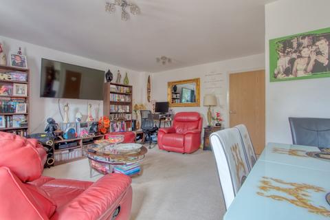 84 Grove Gate, Staplegrove, Taunton, TA2 6DF