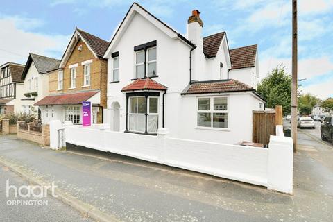 28 Derry Downs, St Mary Cray, Orpington, BR5 4DU