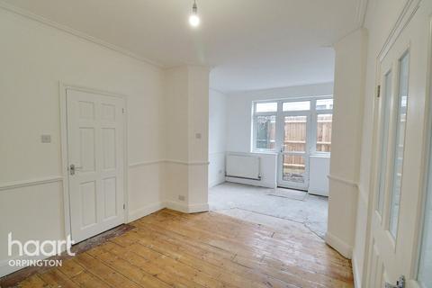 28 Derry Downs, St Mary Cray, Orpington, BR5 4DU