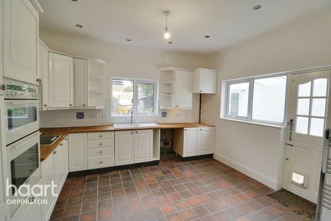 28 Derry Downs, St Mary Cray, Orpington, BR5 4DU