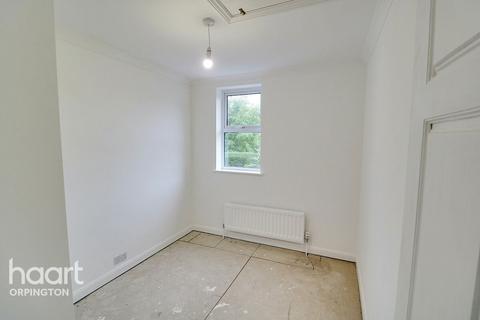 28 Derry Downs, St Mary Cray, Orpington, BR5 4DU