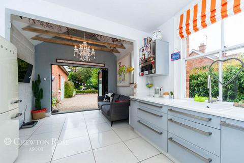 4 bedroom detached house for sale, London Road, Ascot