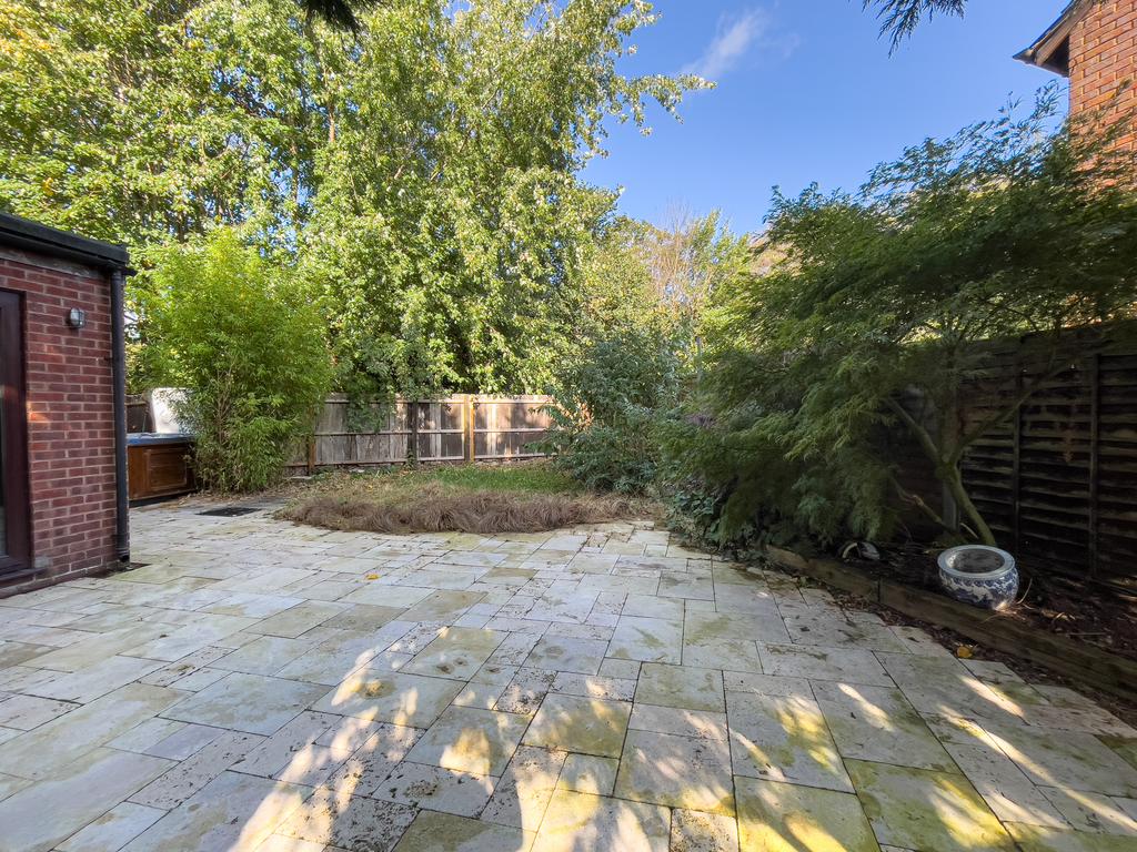 20 Withybrook Close - Garden
