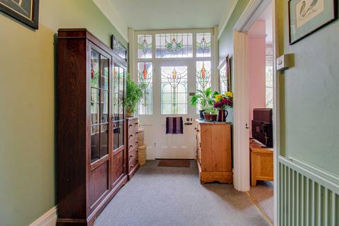 4 bedroom semi-detached house for sale, Station Road, Plumpton Green
