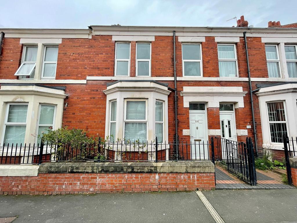 Wingrove Gardens, Fenham, Newcastle upon Tyne, NE4 3 bed terraced house