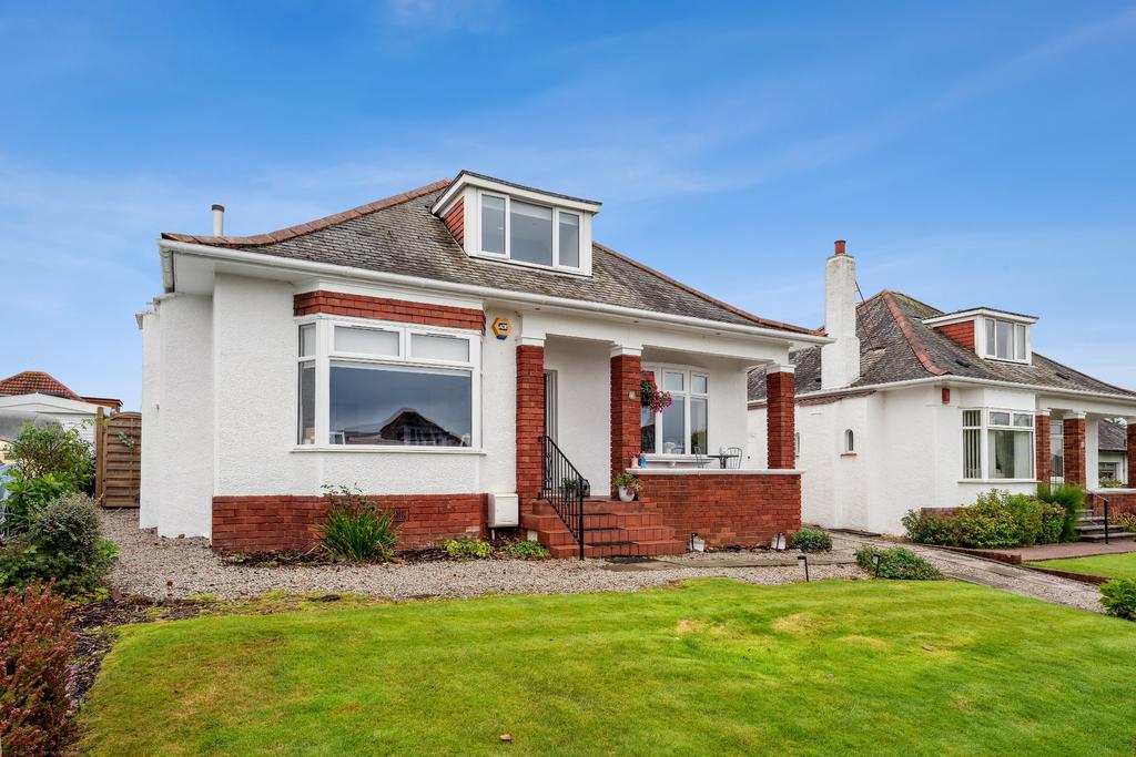 Netherhill Avenue, Netherlee, East Renfrewshire, G44 3XG 4 bed detached