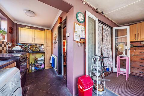 2 Anchor Road, Clacton-on-sea, CO15 1HP