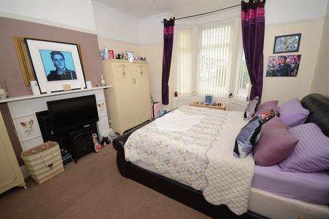 2 bedroom flat for sale - Reading Road, South Shields