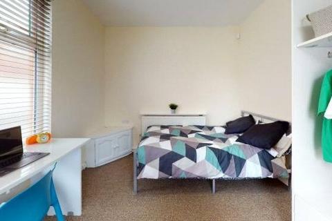 4 bedroom end of terrace house for sale - Banner Street, Wavertree, Liverpool, L15