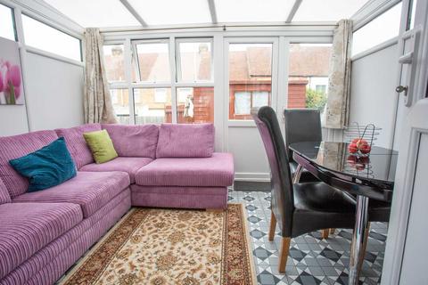 3 bedroom terraced house for sale, Mitchell Avenue, Chatham