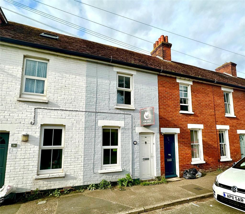 Belmore Lane, Lymington, Hampshire, SO41 2 bed terraced house for sale