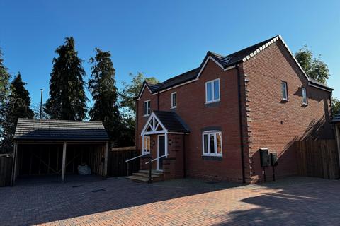 4 bedroom detached house for sale, Tilsdown Gardens, Dursley, GL11 5QH