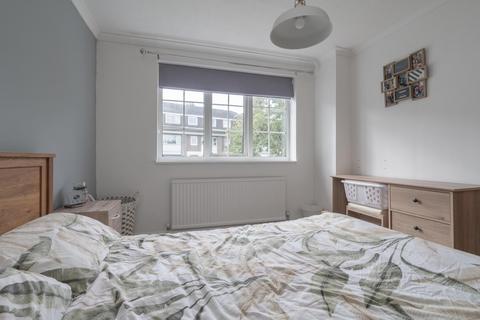 140 Abbey Road, Macclesfield, SK10 3PA