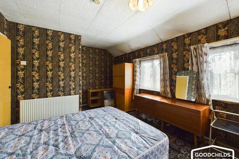 60 Kirkstall Crescent, Walsall, WS3 2SR