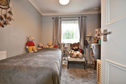15 Walnut Tree Gardens, Nottingham, NG6 7DB