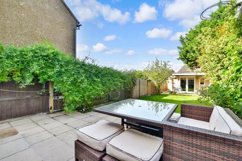 30 Blenheim Road, Sutton, SM1 2PX