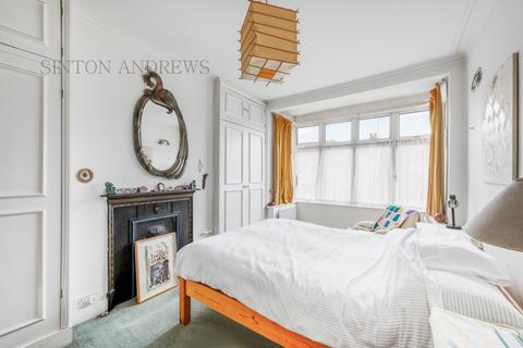 30 Harrow View Road, London, W5 1LZ