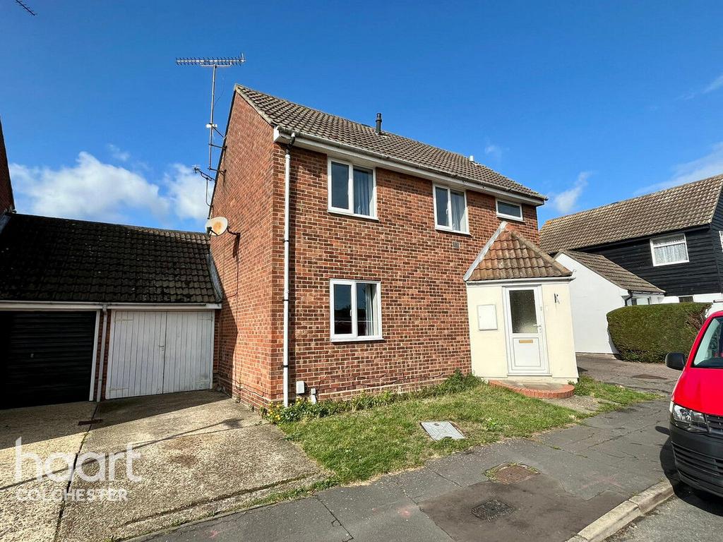 Roach Vale, Colchester 3 bed detached house £325,000